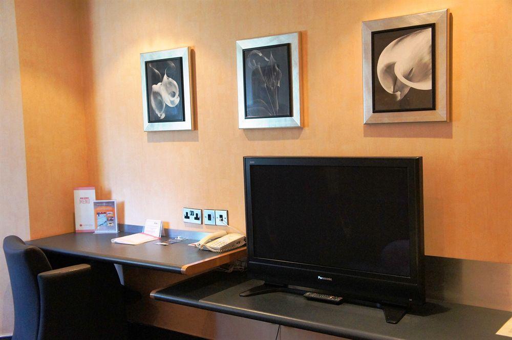 Ramada Hatfield Hatfield  Esterno foto