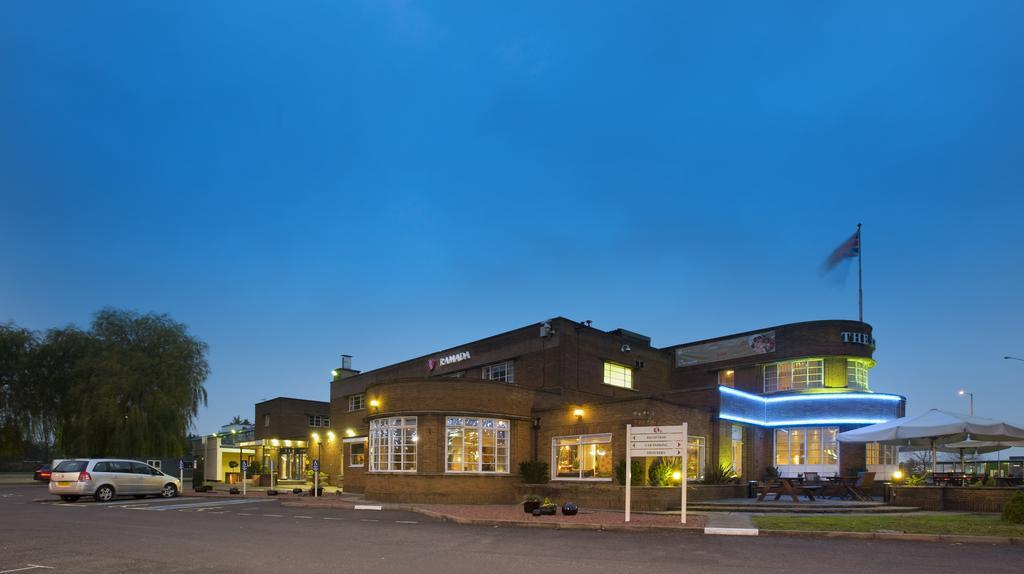 Ramada Hatfield Hatfield  Esterno foto